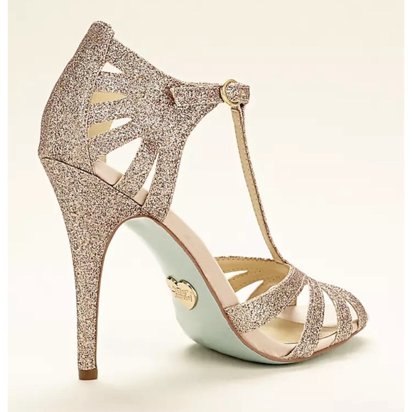 Blue by Betsey Johnson Tee Champagne wedding sandals - Picture 1 of 10